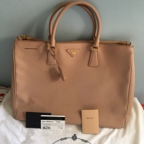 Prada Saffiano Lux BN1802