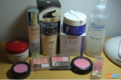 衣服全部都是$5新，鞋子，化妆品，MAC,ZA,CANMAKE 腮红，Olay