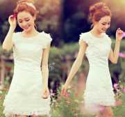 时尚蕾丝白色礼服M号